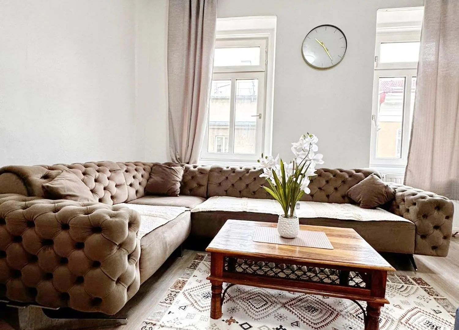 Lovely Apartment In Praterstern Area Bl Viena
